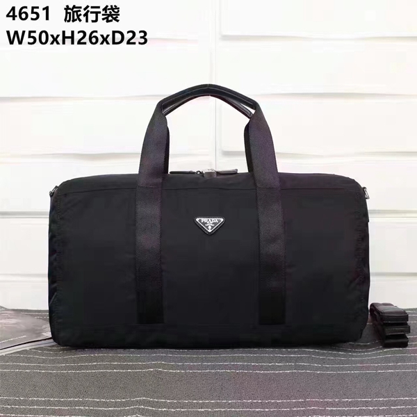 プラダバッグ正面デザイン